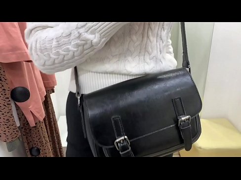 ❤️ Openbare masturbasie van jong teef FeralBerry met 'n dildo in die paskamer Russiese pornografie op af.loanworld.top ❌️