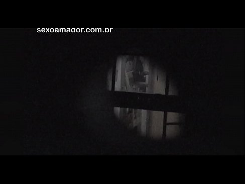 ❤️ Blondie word in die geheim video-opgeneem deur 'n buurtvoyeur wat agter hol bakstene versteek is Russiese pornografie op af.loanworld.top ❌️